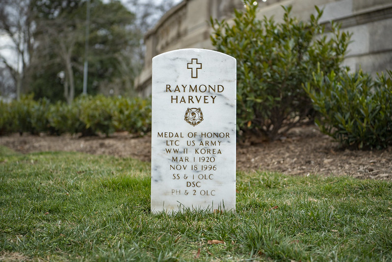 raymond g harvey grave marker