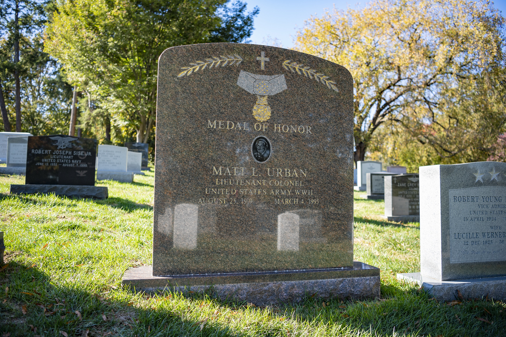 Gravesite of Medal of Honor recipient Matt L. Urban